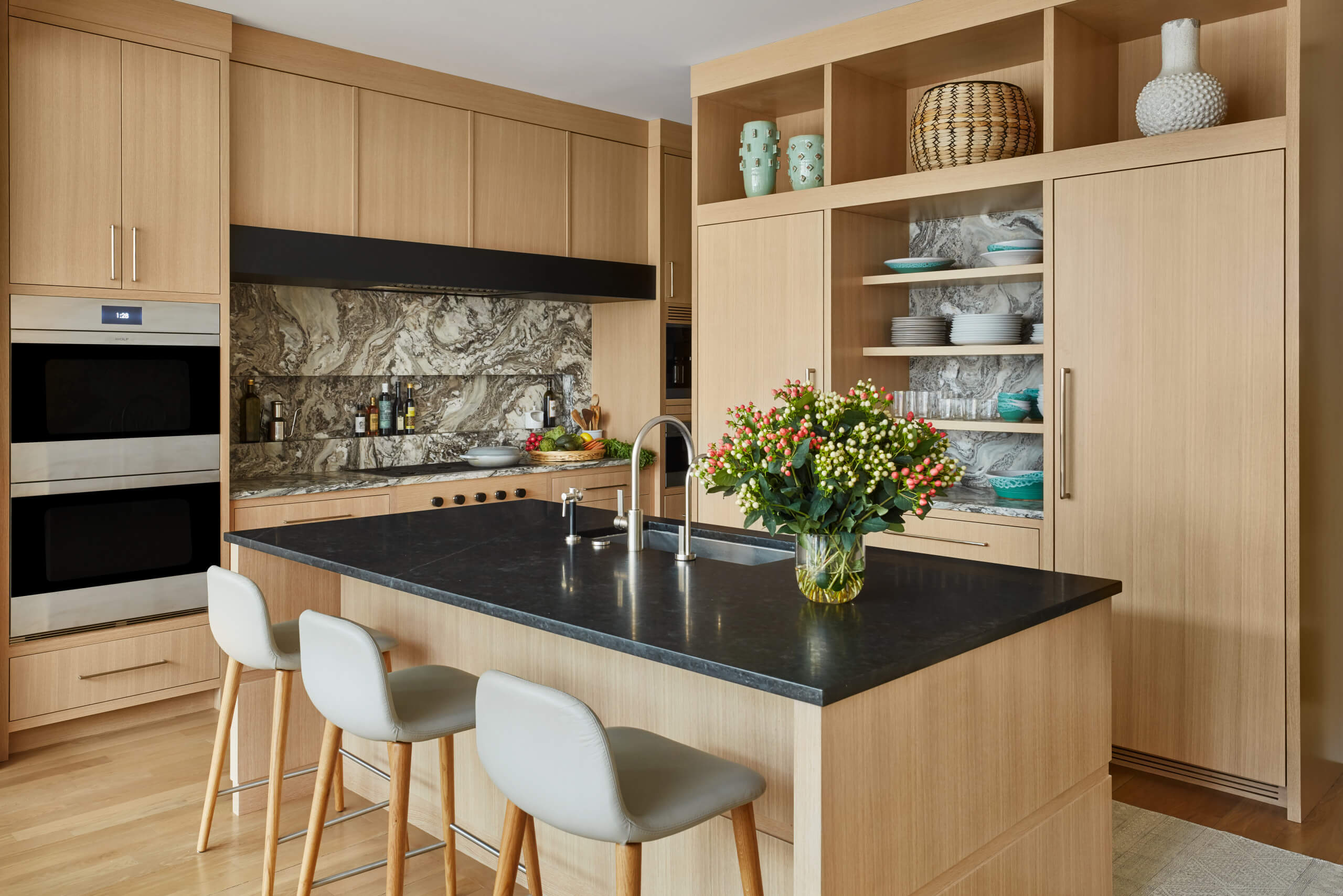 How to Organize Open Shelves